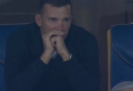 FOTO - Milik segna il gol del pareggio, la reazione di Shevchenko &egrave; imperdibile