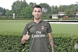 Vangioni, l'agente: Anche il Napoli lo voleva, ma si sono comportati benissimo. Appena hanno saputo dell'accordo col Milan...