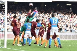 Napoli-Roma, le pagelle: Gabbiadini <i>da dimenticare</i>, Jorginho...<i>pure</i>. Koulibaly <i>danneggiato</i>, che prova Maksimovic!