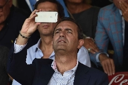 Napoli-Real, De Magistris: Vorrei installare il maxischermo sul lungomare con lo sfondo di Nalbero azzurro, luned&igrave; l'incontro con gli sponsor