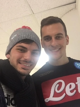 Il 'Gerrard' napoletano torna a Castel Volturno: subito scatto con Milik (FOTO)
