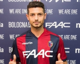 Crotone-Bologna, l'ex azzurro Dzemaili sblocca il match: 0-1 al 51'