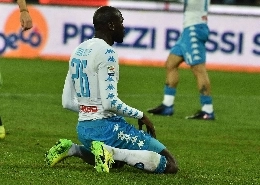 Mpasinkatu: Con Ronaldo, Koulibaly ha avuto paura di commettere fallo da rigore: un paio di settimane per rivederlo al top