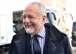 De Laurentiis impone il silenzio curativo, Sarri l'avrebbe voluto preventivo