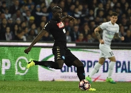 Koulibaly adora la Premier e aspetta l'offerta decisiva: Sarri ci sta mettendo il suo e prova a convincerlo a restare