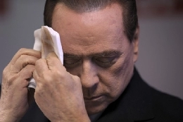 Berlusconi, il tifoso rossonero: Spero che il Milan cambi formazione: non negli uomini, ma nella tattica