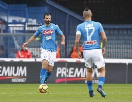 Si torna al classico questa sera: Napoli in divisa azzurra contro lo Shakhtar [FOTO]