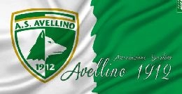Calcio sotto shock, morto l'ex Avellino Filippo Viscido: il 31enne &egrave; stato trovato impiccato in un garage a Battipaglia