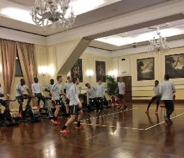 Risveglio muscolare per il Lipsia, scelta insolita: allenamento in hotel per i tedeschi! [FOTO]