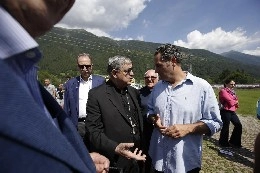 Cardinale Sepe: L'arrivo di un campione? Speriamo che qualcuno si concretizzi. James? Bisogna vedere se vuole venire, o magari Pep&eacute;...