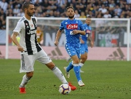 La Juve la chiude con Bonucci, terzo gol del difensore al Napoli