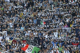 Juventus-Napoli, i tifosi bianconeri protestano contro il caro prezzi: ecco quanto costa guardare la partita per un tifoso di Torino