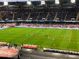 DIRETTA - Napoli-Spal 1-0 (Albiol 46'): decisivo lo spagnolo da corner, due grandi parate di Meret sul finale