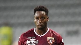 Napoli-Torino, primo cambio tra le fila dei granata. Esce il fischiato Rincon, al suo posto Meit&egrave;