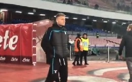 Immobile sul prato dello stadio San Paolo: il bomber biancoceleste prima del match [VIDEO]