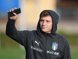 Barella sul mercato: Ho mantenuto la promessa di restare a Cagliari fino a luglio. Le voci su di me fanno solo piacere