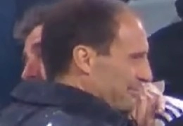 Addio Barzagli e Allegri dalla Juventus, il difensore abbraccia il tecnico in lacrime [VIDEO]
