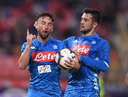 IL GIORNO DOPO Bologna-Napoli: l'azione di Grecia-Argentina, il raddoppio comico ed i bilanci di fine anno