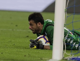 Sportitalia - Karnezis ha accordo con Lille, sblocca definitivamente Osimhen. Di Ounas in questo giro non c&rsquo;&egrave; traccia