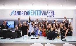 CalcioNapoli24 ha un nuovo vicino, inaugurata ieri la nuova sede Vento Viaggi a Volla