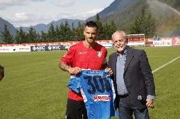 De Laurentiis a Maggio: Hai onorato la maglia che hai indossato, purtroppo non c'&egrave; stato l'ultimo giro di campo... [FOTO CN24]