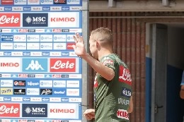 Rog saluta il Napoli: lascia Carciato fra gli applausi dei tifosi [FOTO & VIDEO CN24]