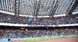 Abbonamenti, Napoli terz'ultimo in serie A: doppiato da romane e anche dal Lecce