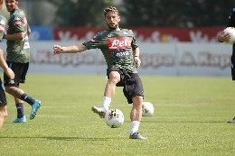 Mertens: Mi &egrave; dispiaciuto che Sarri sia andato alla Juve, fategli questa domanda! Scudetto? Vedremo. Dimaro? Non vedo l'ora di tornare a Capri in barca