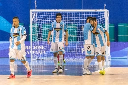 Futsal Fuorigrotta, quarta vittoria di fila e secondo posto consolidato: 7-2 alla Mirafin
