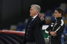 #Ancelottiout diventa subito trend su Twitter! I tifosi chiedono l'esonero del tecnico dopo Napoli-Bologna 1-2