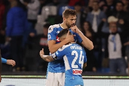 Primo cambio per Ancelotti: fuori Lorenzo Insigne, dentro Fernando Llorente