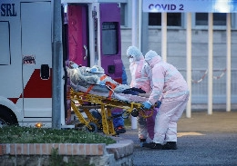 Coronavirus, allarme focolai domestici in Lombardia: ora ci si ammala in famiglia