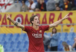 Brescia-Roma 0-3, i giallorossi allungano sul Napoli