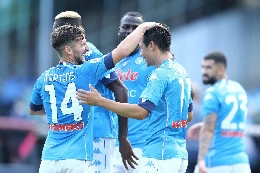RILEGGI LIVE - Napoli-Atalanta 4-1 (23', 27' Lozano, 30' Politano, 43' Osimhen, 69 Lammers): straripanti!