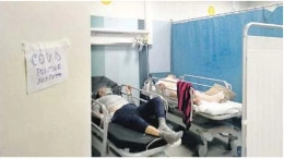 Emergenza Covid, a Napoli malati divisi dalle tende: pronto soccorso in tilt