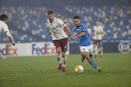 Politano: Giorno triste, non era facile... Ora dobbiamo portare a casa un trofeo per dedicarlo a Diego!