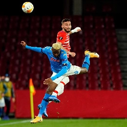 Tuttosport - Anche con 9 assenze il Napoli ha provato un gioco elaborato: questo codice tattico sembra essersi impossessato del gruppo