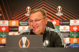 Legia, Michniewicz in conferenza: Non faremo turnover, ho visto tutte le partite del Napoli e so come gioca. Andr&eacute; Martins: Non sar&agrave; facile, affrontiamo una grade squadra
