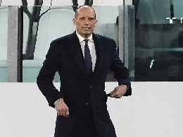 Alla Domenica Sportiva tutti contro Allegri: Un bizzarro che sa solo strillare, noia totale [VIDEO]