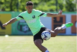 Repubblica - Napoli, contatti frenetici per Raspadori: al Sassuolo piacciono Ounas e Gaetano!