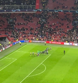 Ajax-Napoli 1-6: saluto degli azzurri sotto il Settore Ospiti | FOTO CN24
