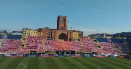 Spogliatoi senza aria condizionata, il Milan &egrave; rimasto in campo all'intervallo