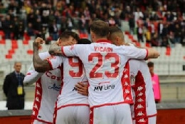 Bari-Mantova 2-0: prima vittoria per il club di De Laurentiis