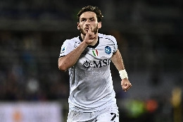 Sky - La reazione del Napoli alle parole dell'agente di Kvara. Rifiutati gi&agrave; 100 milioni dal Psg