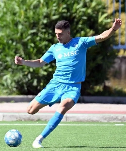 Il Napoli ha deciso, il 2006 Esposito non parte ma arrivano richieste dalla serie C | CN24