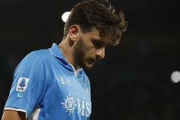 Rinnovo Kvaratskhelia, il padre-manager alza il muro: dipender&agrave; da De Laurentiis, la richiesta