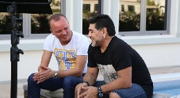 Gigi D'Alessio: Maradona piangeva tanto, era pentito. Ha avuto tutto e non ha avuto niente