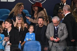 Napoli-Torino: c'&egrave; anche Diego Simeone in tribuna al Maradona | FOTO
