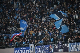 Spettatori Napoli-Lazio, sar&agrave; bolgia allo stadio Maradona: la situazione attuale dei biglietti venduti